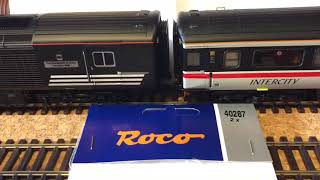 How to close couple Oxford Rail MK3 coaches