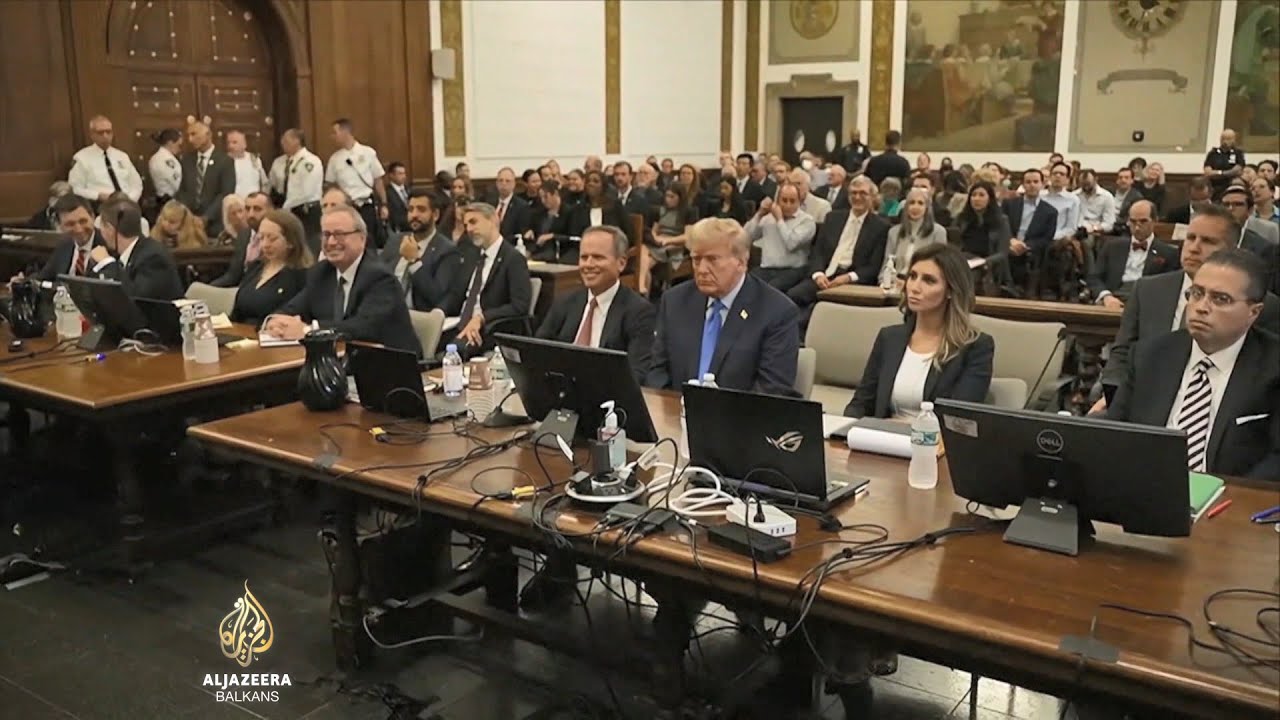 الرئيس الأمريكي السابق ترامب يمثل أمام المحكمة بتهمة الاحتيال