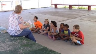 Giles W Dalby Correctional Facility Staff Read to Elementary Children