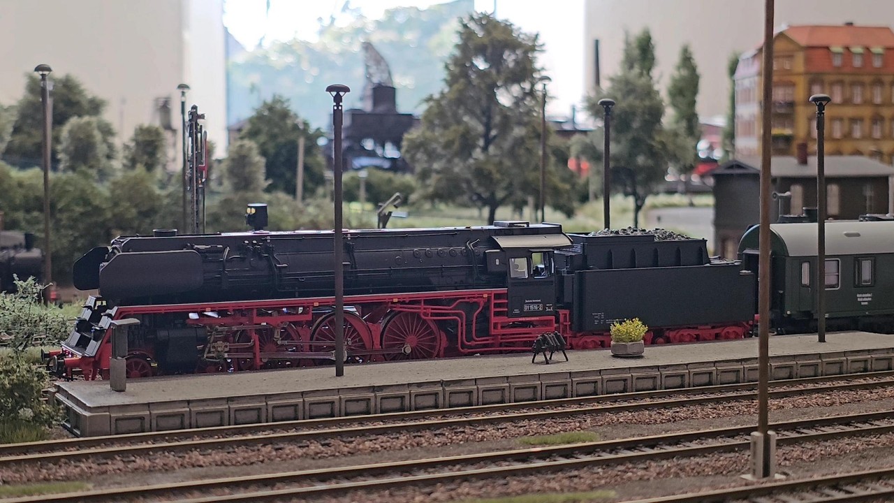 H0 Neustadt Anlage / DR Epoche IV - Personen- und Güterzugfahrten im Bahnhof Neustadt am 07.03.2026