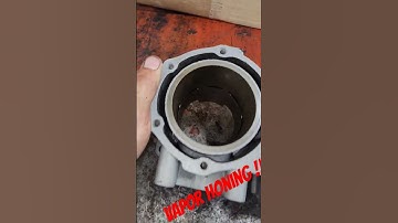 Vapor Honing a yamaha 760 cylinder #brap #blasting #vaporhoning #engine #pwc #jetski #racing