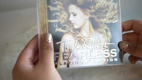 TAYLOR SWIFT- FEARLESS PLATINUM EDITION (UNBOXING CD)