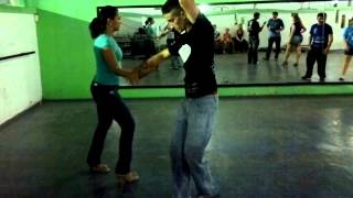 Luk E Nina Dançando