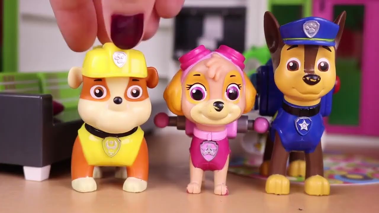 Patrulla Canina 🐾 Los PJ MASKS y La Patrulla Canina Juegan al FÚTBOL ...