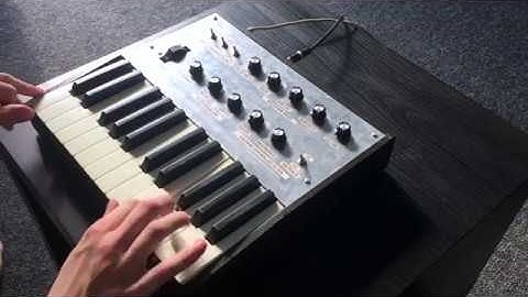 Super modified Korg Monotron keyboard demo