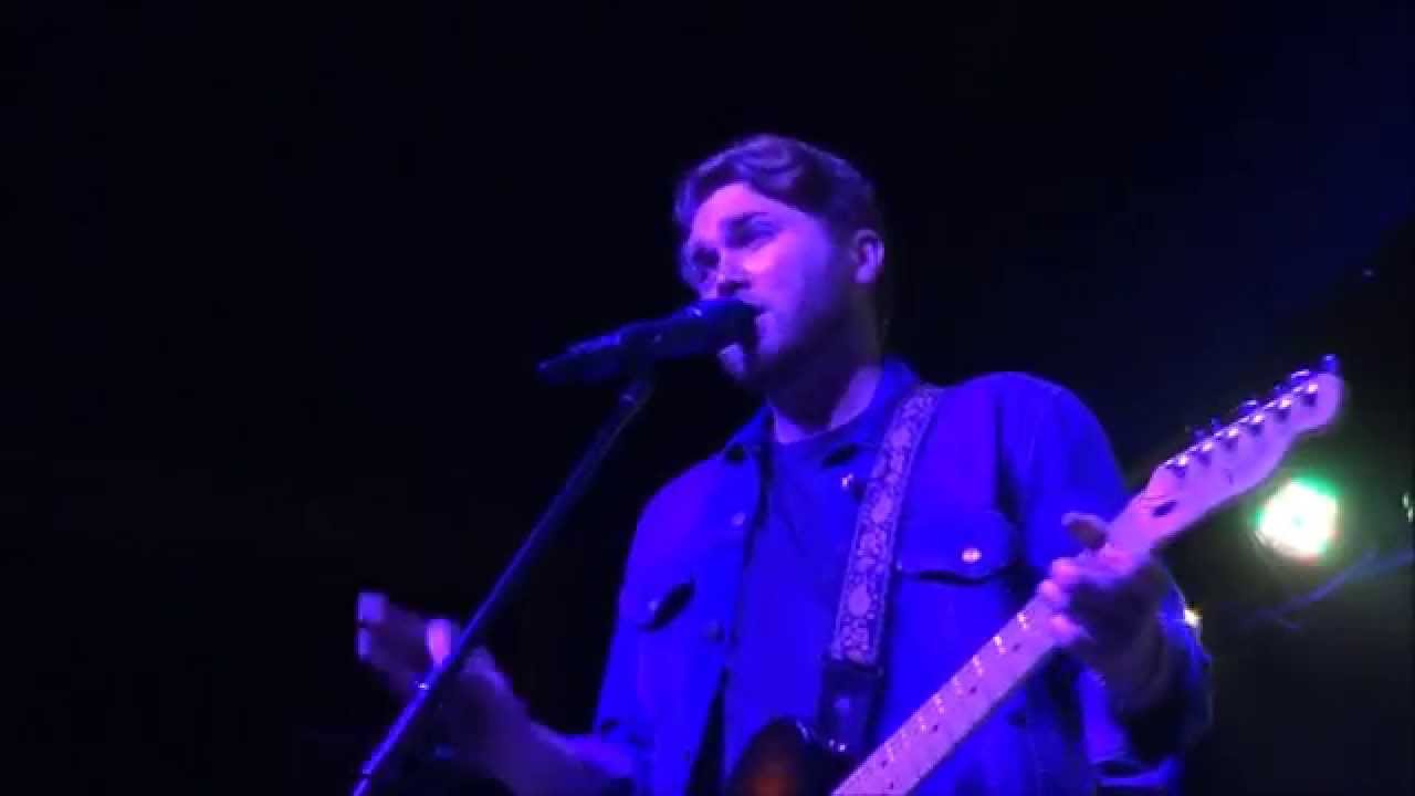 Luke Wade | Kissing Makeup