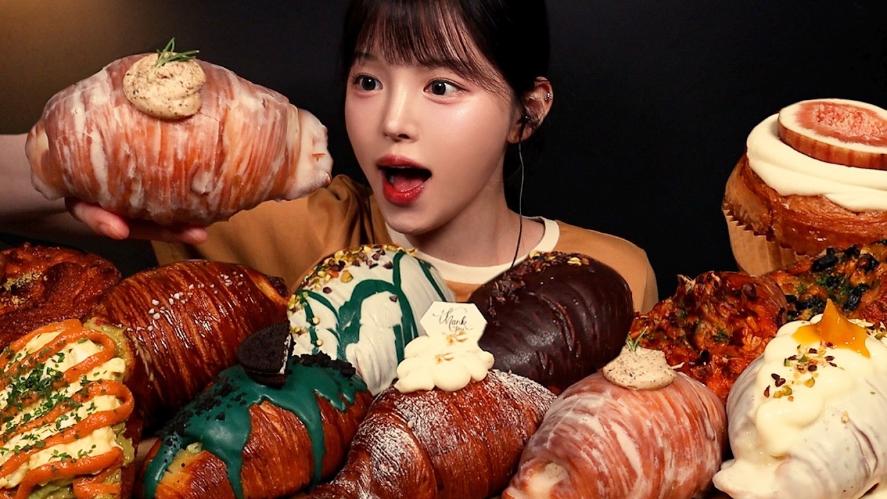 SUB)역대급 비쥬얼 빵 먹방!🥯피스타치오 왁뿌망고 크림가득 실타래빵까지 바삭촉촉 무한 디저트 파티 Cream Salt Bread Dessert Mukbang Asmr