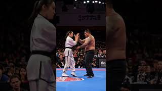 Download Lagu The lady’s performance makes the opponent convinced #kungfu #master #shaolin #amazing #funny MP3