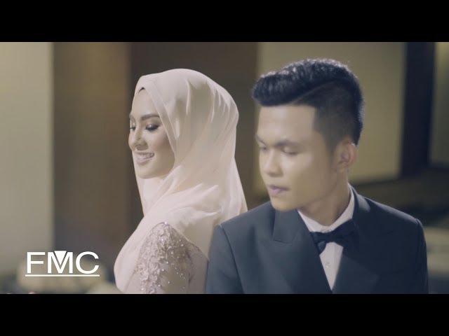 Tajul & Wany Hasrita - Disana Cinta Disini Rindu (Official Music Video) class=
