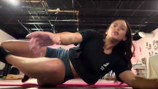 Reverse plank. Table top position 