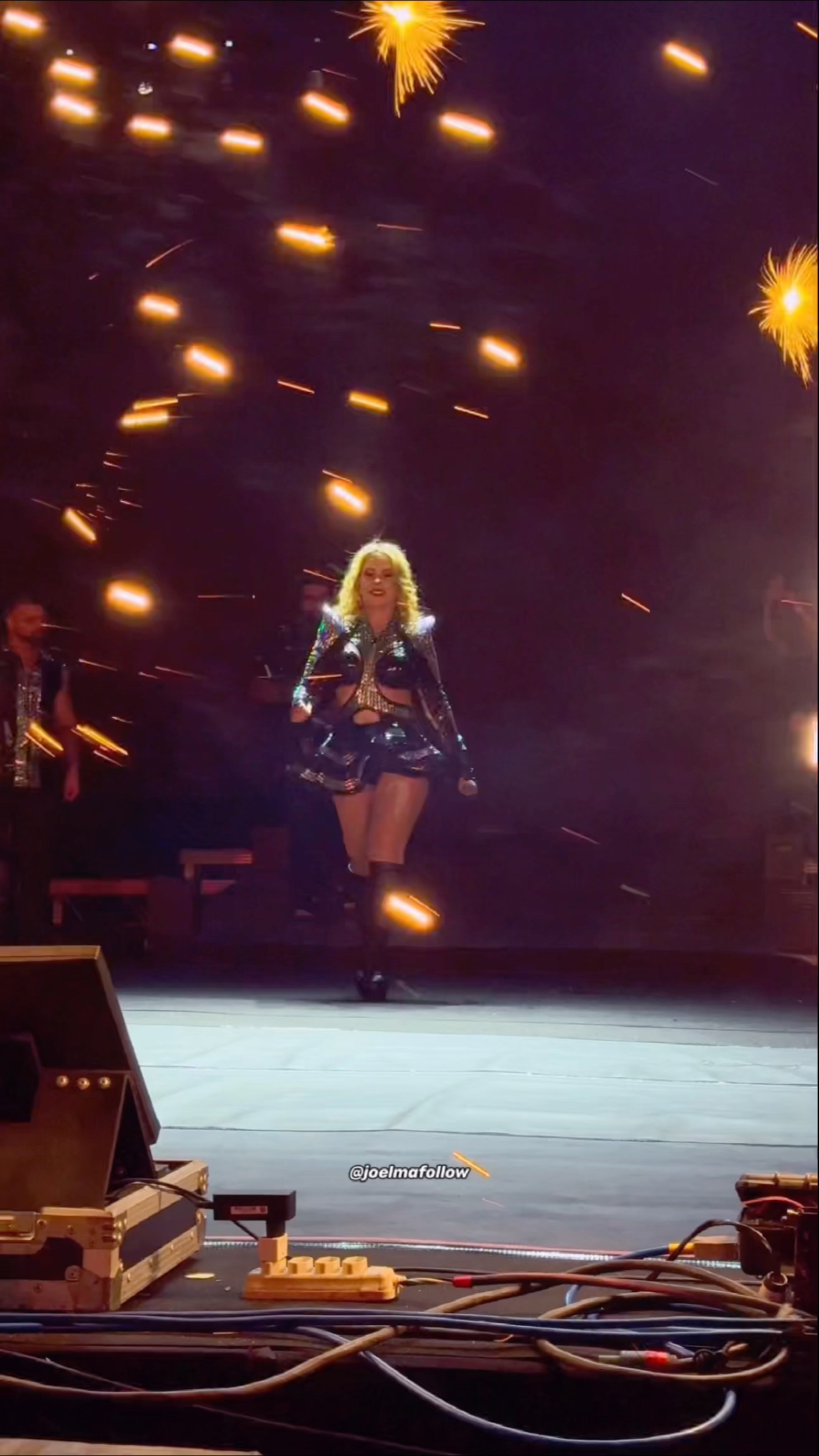 Entrada emocionante da Joelma em show no Recife