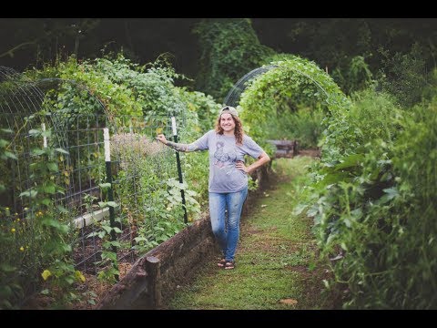 वीडियो: एक ऊर्ध्वाधर सब्जी उद्यान उगाने के लिए युक्तियाँ