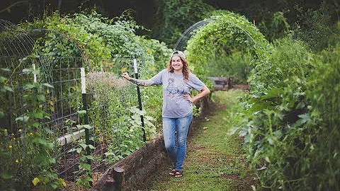 A Complete Guide to Vertical Gardening (On A Budget!)  | Growing Food Made Simple