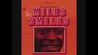 Ron Carter - Footprints - from Miles Smiles by Miles Davis - #roncarterbassist #footprints
