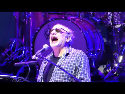 STEELY DAN 2018 July 14 Bethel Center 09 Rikki Don't Lose That Number