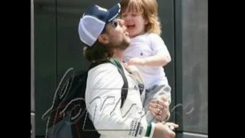Russell Crowe with Charlie:sweet father!!!!
