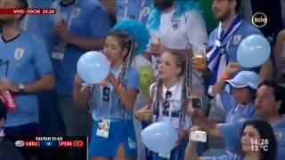 Cielo de un solo color - Hinchas uruguayos en Rusia (subtitulado)