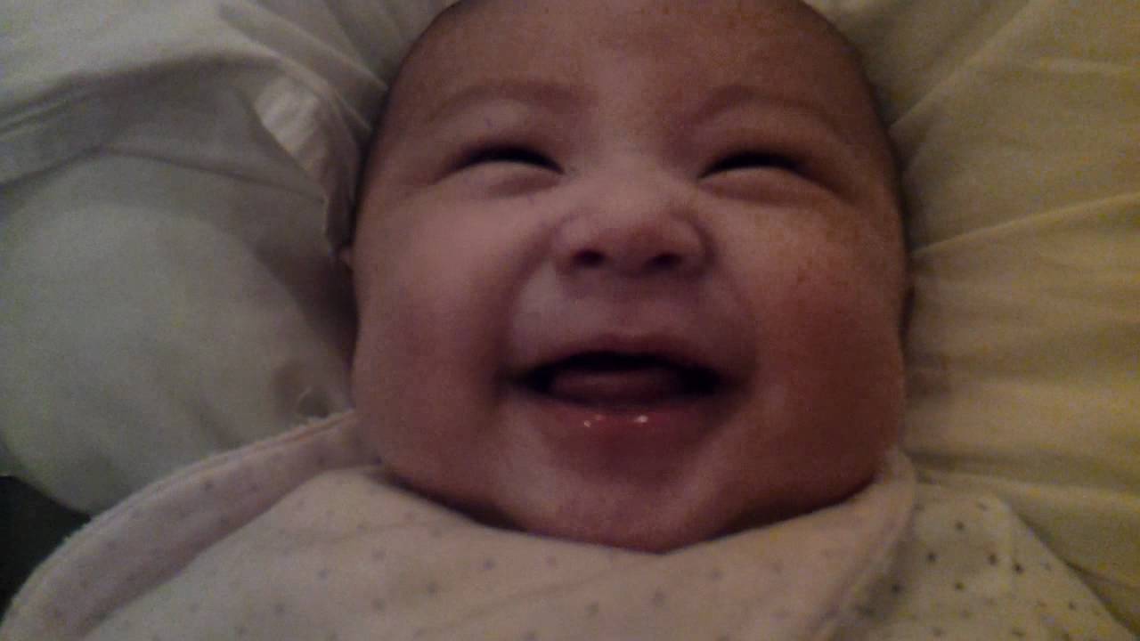 Bebe Parle Avec Papa A 2 Mois Youtube