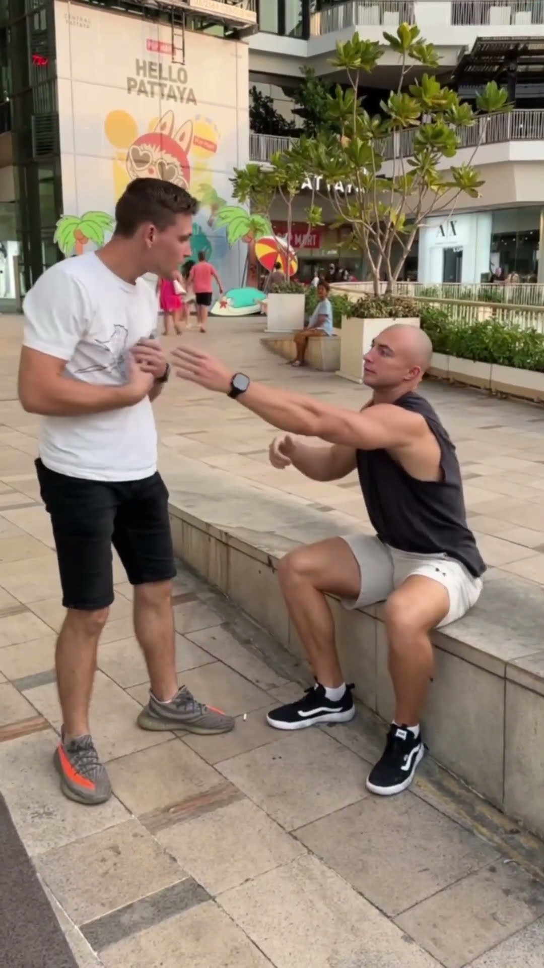 How would you react?? Subscribe to me?