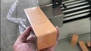 Automatic shrink wrapping machine for carton box