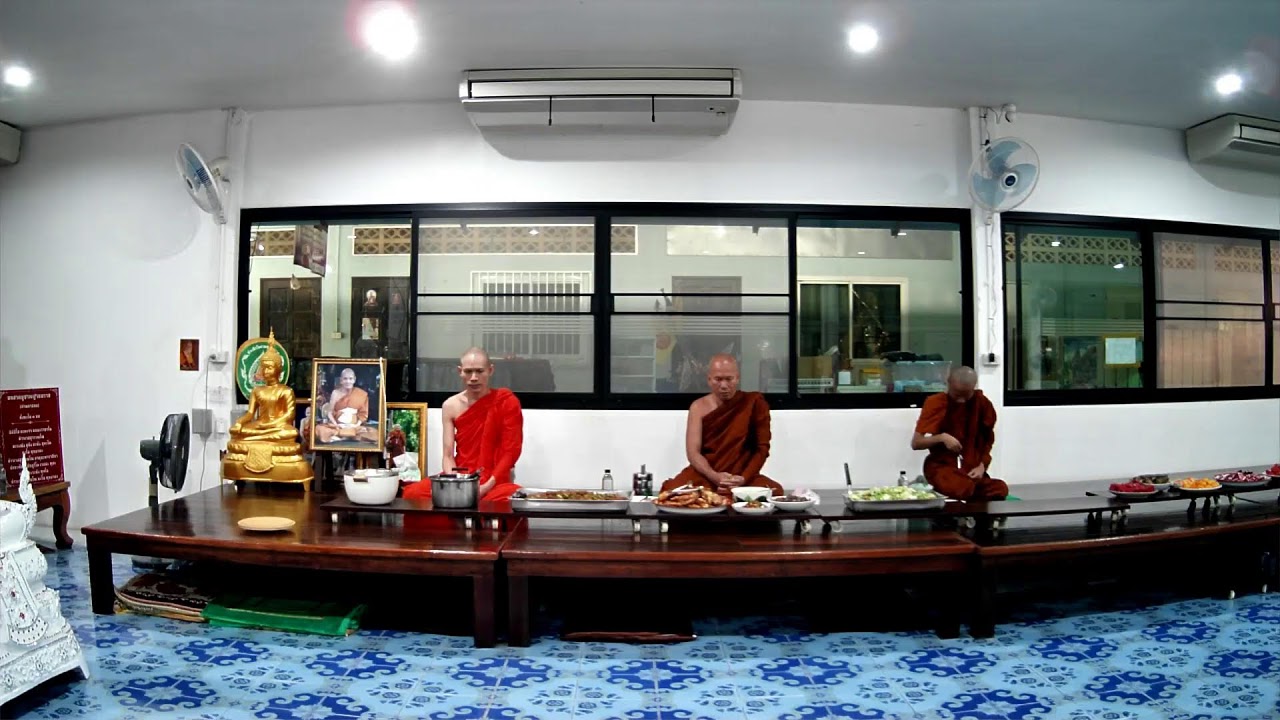 4/3/2569  ถวายภัตตาหารเช้า  รับพร รับบุญ  บันทึกบุญทุกลม