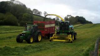 Eddie Gamble cutting silage 2010
