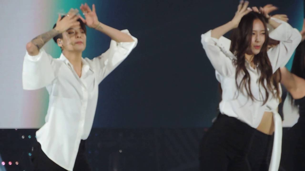 KCON France 2016 - f(x) - 4 Walls