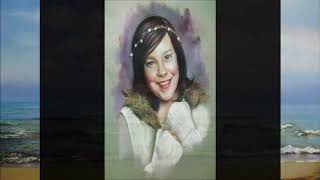 CARO GUARINOS SPAIN 63 OF 200 soft pastel screenshot 5