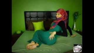 Hijabi Woman Twerking Sexy Arab Lebanese Twerk New Zehra Youtube