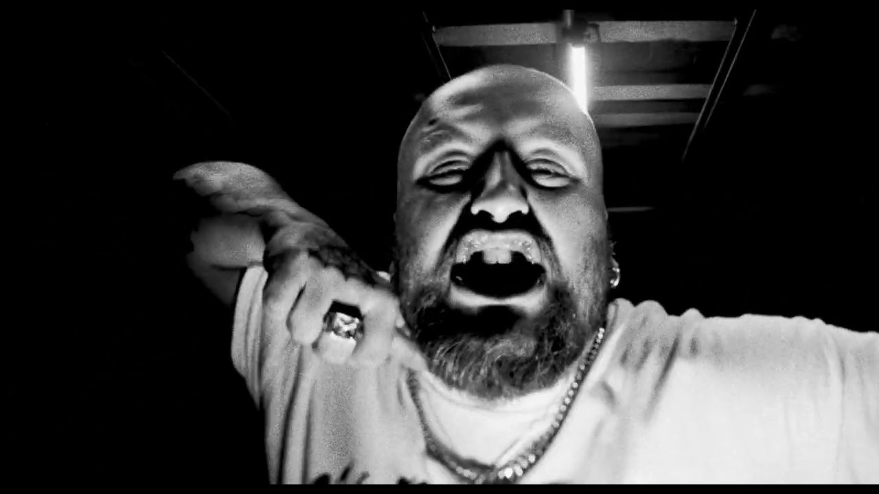 Hounds Of War "Reaper On Speed Dial" Official Music Video adlı videoyu YouTube'da izle Hounds Of War "Reaper On Speed Dial" Official Music Video adlı videoyu YouTube'da izle
