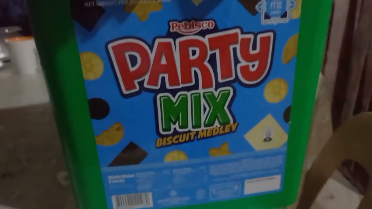 Unboxing Party Mix biscuit MelBa Vlogs YouTube