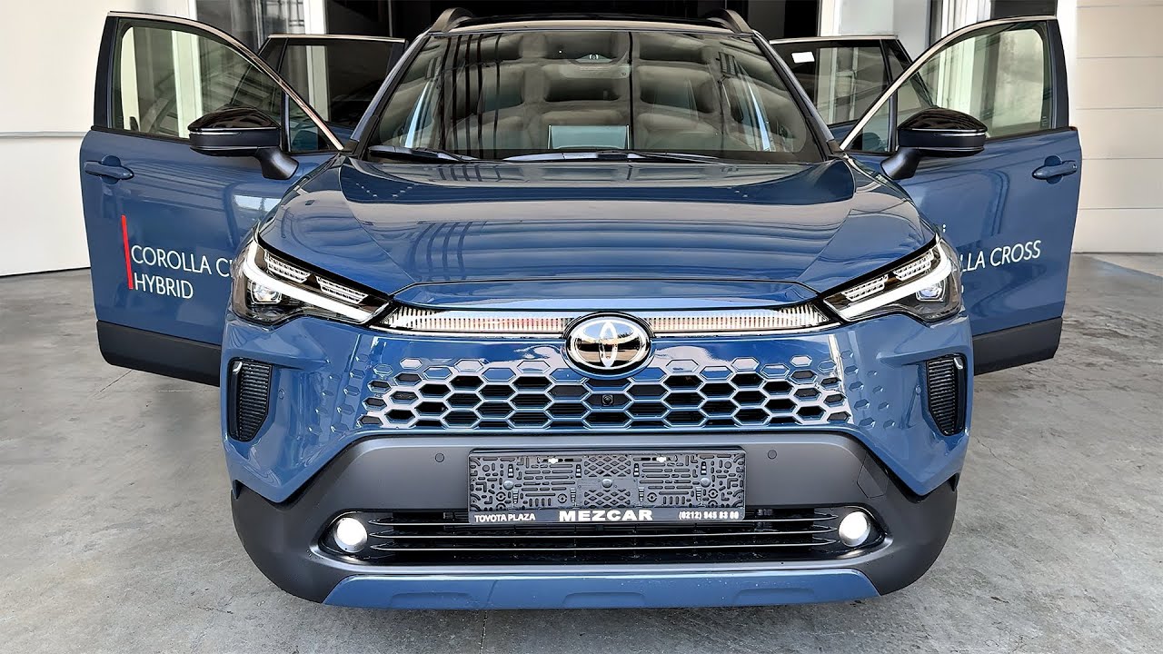 2026 Toyota Corolla Cross Hybrid - Exterior and Interior Details