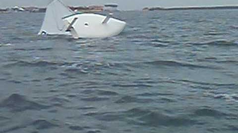 Intro to sailing: Capsize Recovery