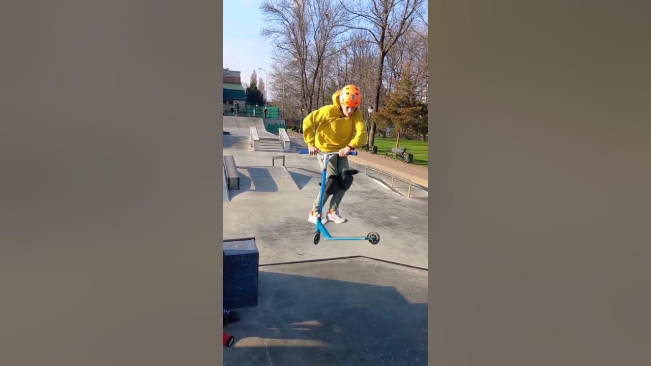 Илья Ермаков САМОКАТЕР