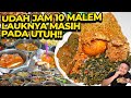 Bu atun masaknya banyak banget nasi uduk lauk rame banget