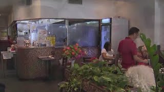 Panhandler attacks customer at NYC restaurant: police