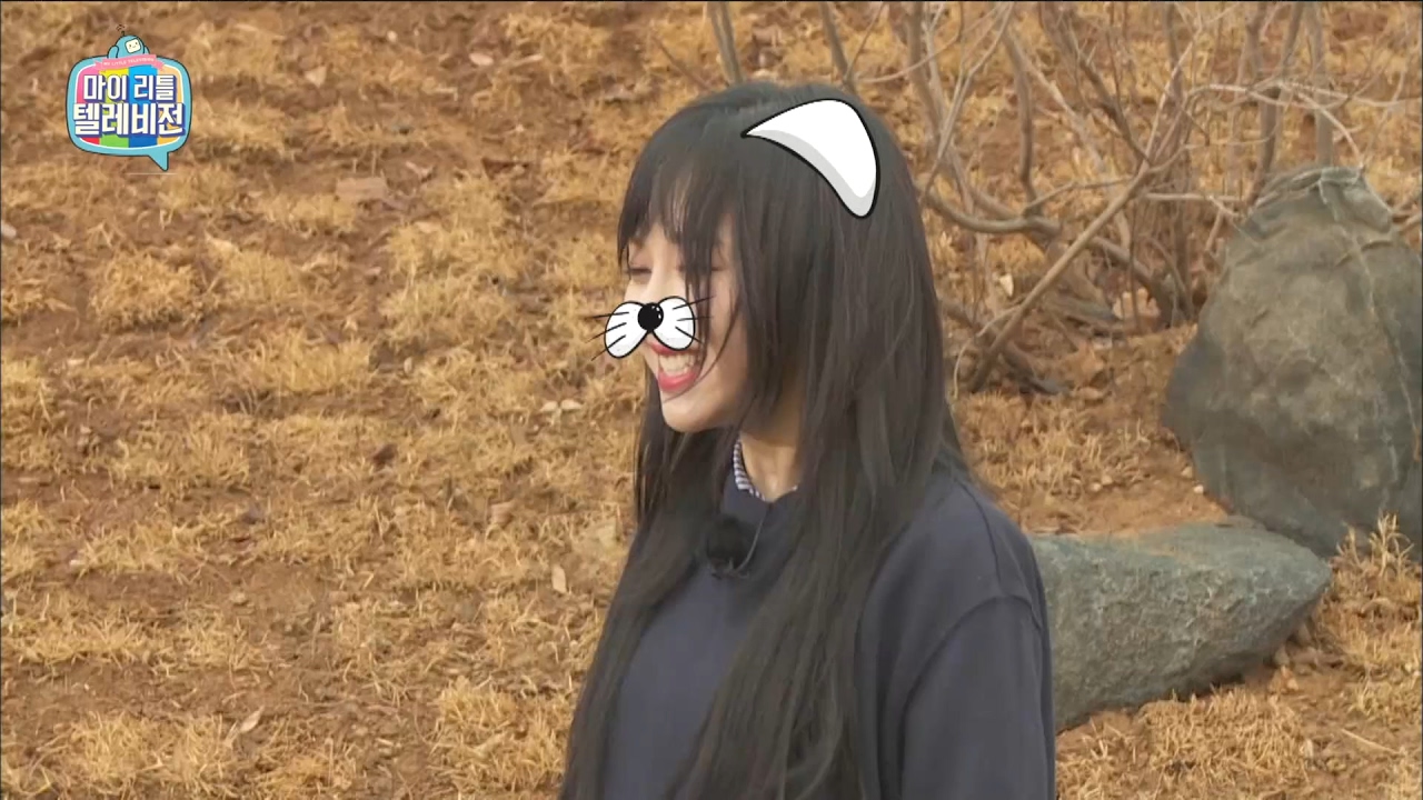 【TVPP】AOA - Mina is trained by her pet mochi, 반려견 모찌에게 조련받는 민아 @MLT