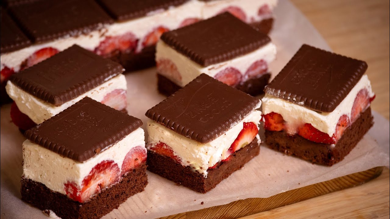 Prăjitură cu căpșuni, mascarpone, frișcă, ciocolată și biscuiți - negresă cu blat umed Savori Urbane