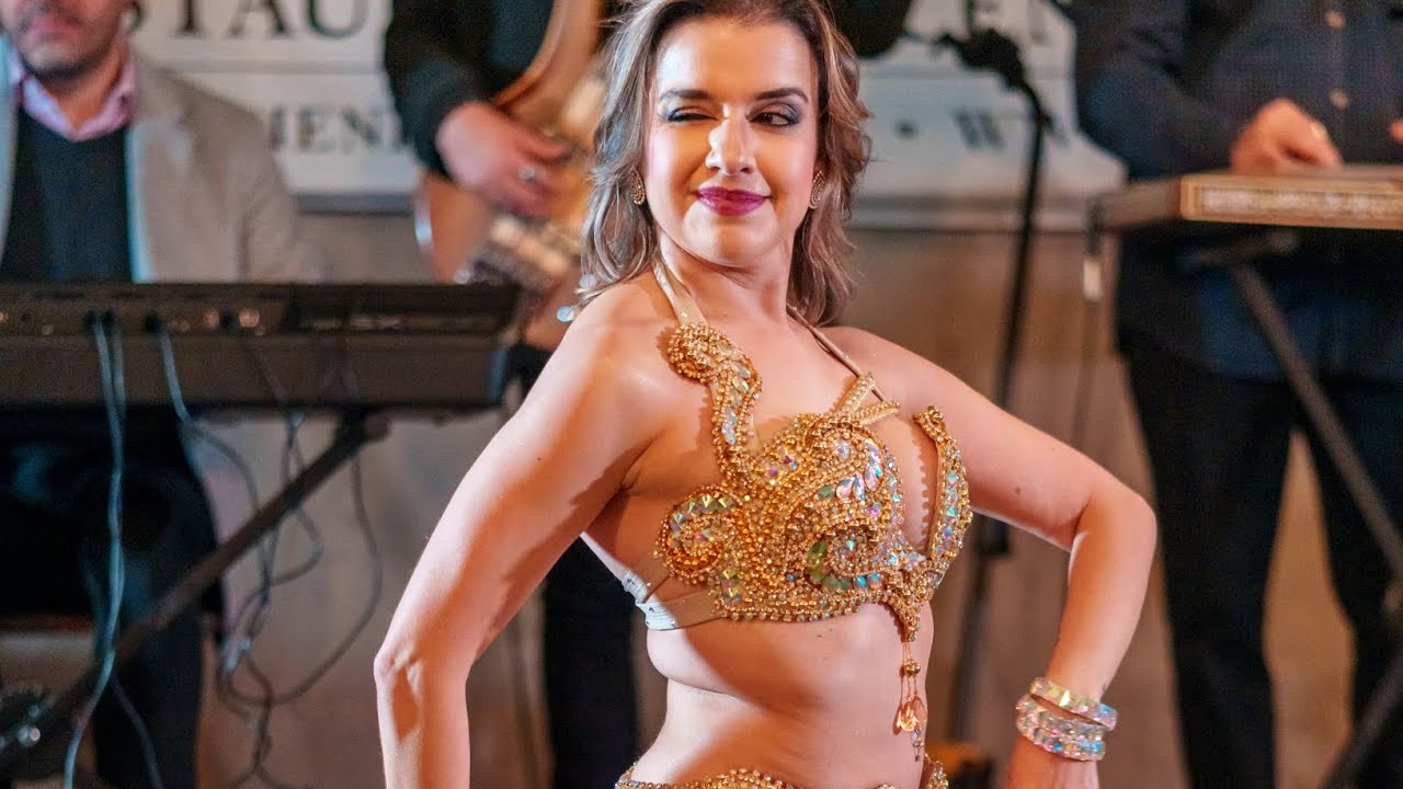 Nayira Karam - Ana Fi Intizarak, Orquesta Al Qamar