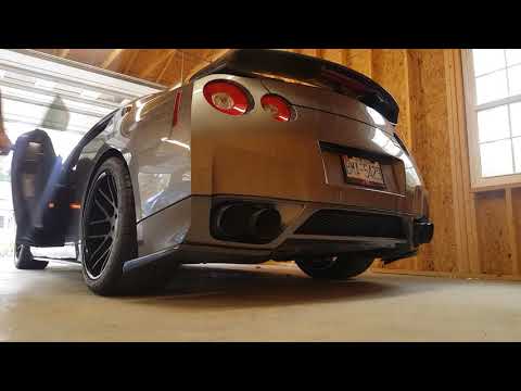 Nissan R35 GT-R