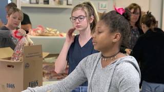 Thanksgiving box building 2018