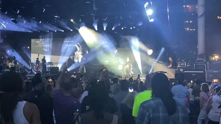 Alicia Keys - 'No One' Live @ Jacob Pavilion, Clev...