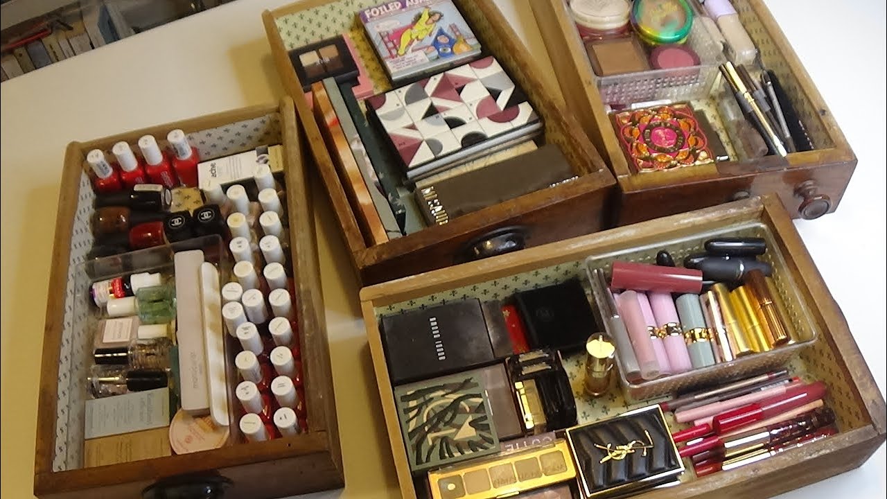 DECLUTTERING MAKE UP primavera 2025: PALETTE OCCHI e affini... la fine di un'era?