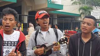 wajah lucu campur aduk pengamen cover lagu ayah dari rinto harahap