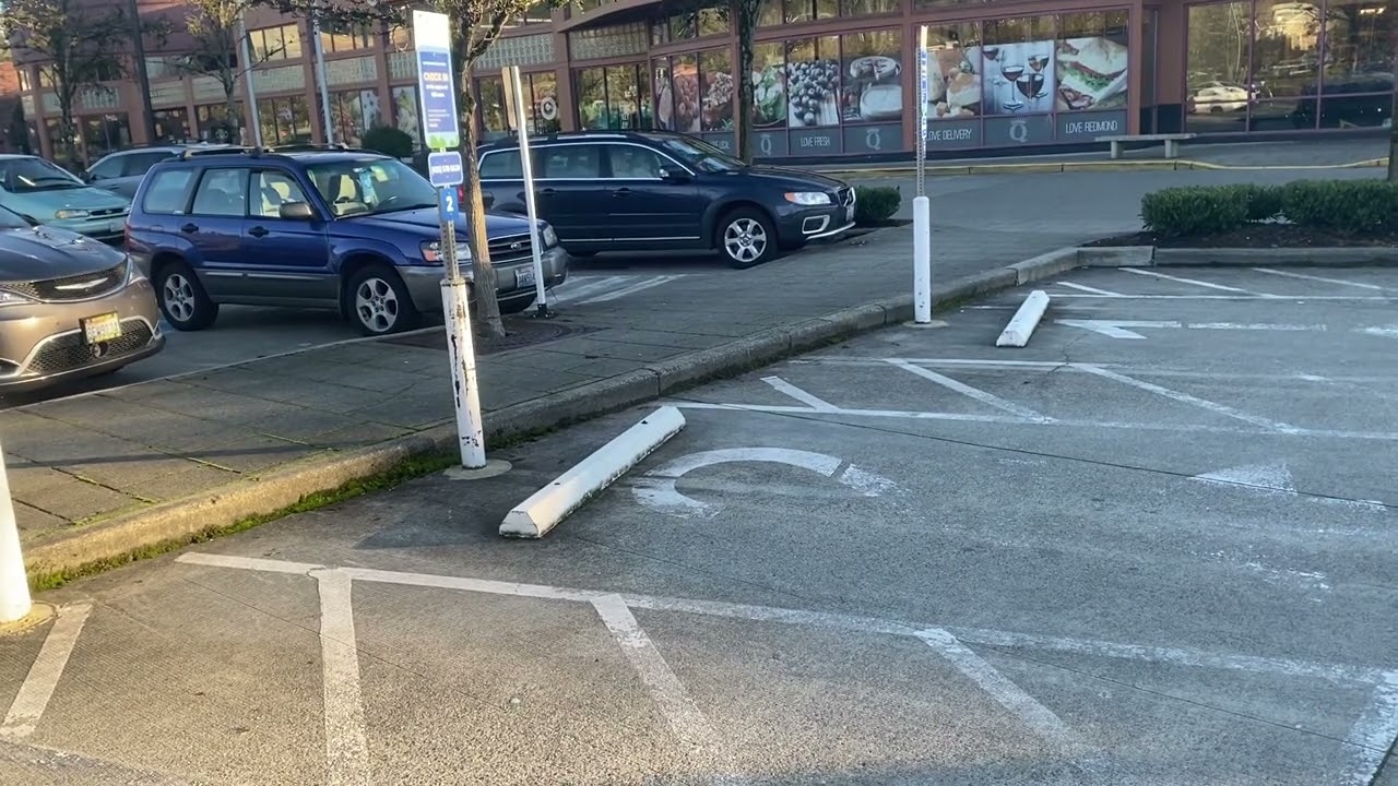 QFC / Redmond, WA using sophisticated anti-theft device to deter theft and crime.