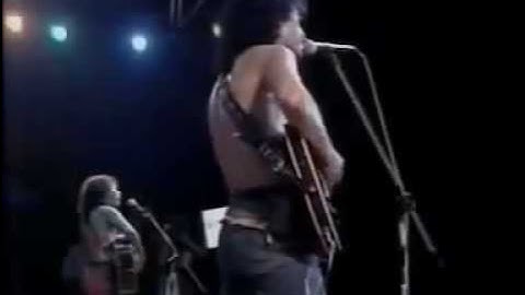 Iwan Fals   Nyanyian Jiwa   Live Surabaya 1990