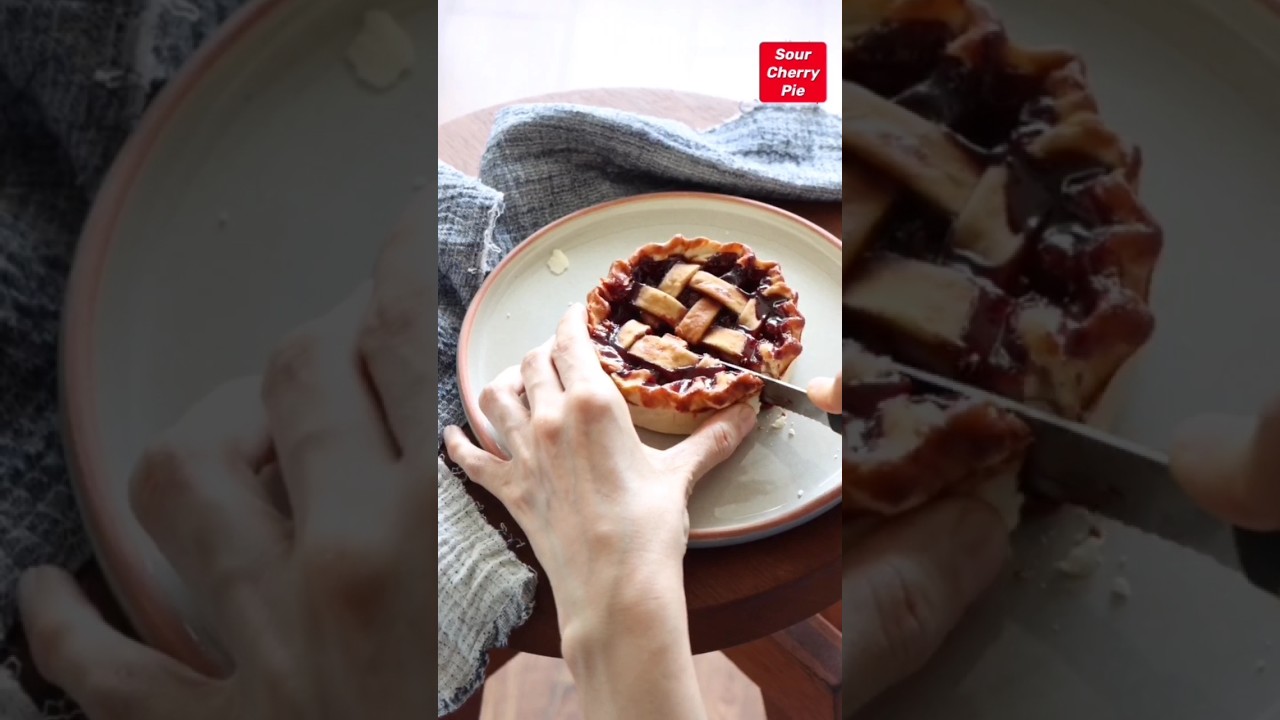 Sour Cherry Pie 🍒