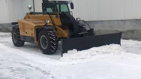 WOLF 3.5 tons Telehandler 3350T with snow blade #loaders #telehandler
