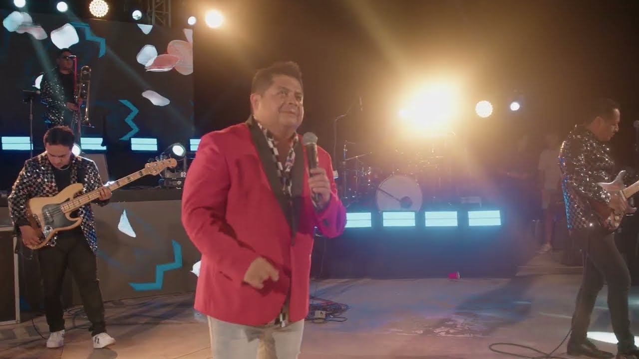 Los Yonic's - "Rosas Blancas" (En Vivo)