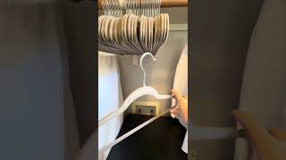 Customer reviews  Amazon Basics Slim Velvet, Non Slip Suit Clothes Hangers, Pack of 30,